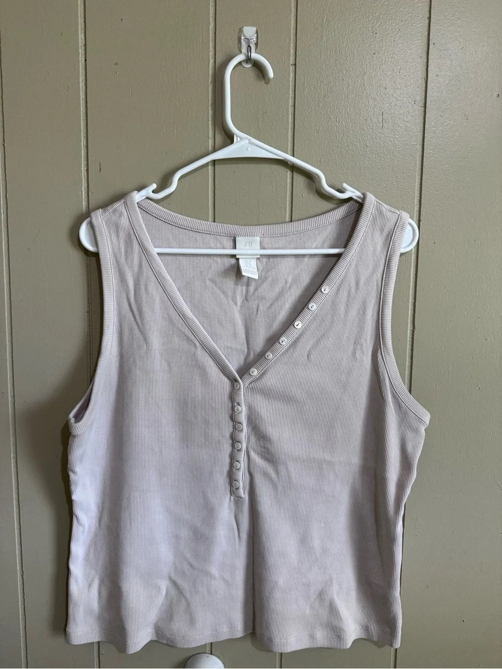 H&M Ribbed V-Neck Button Tank - Picture 1 of 1